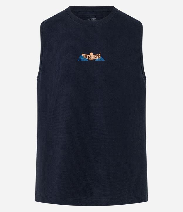 Regata Comfort em Algodão com Estampa Lettering  Outsiders Texturizada - 1