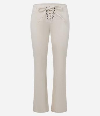 Calça Boot Cut em Sarja com Amarração Trançada no Cós