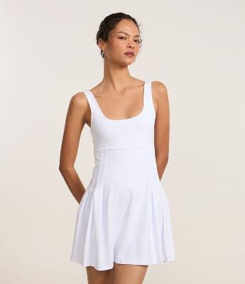 Vestido Curto em Microfibra com Prega na Saia