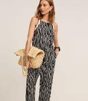 Macacão Reto em Viscose com Detalhes em Tricô e Estampa Geométrica - 2