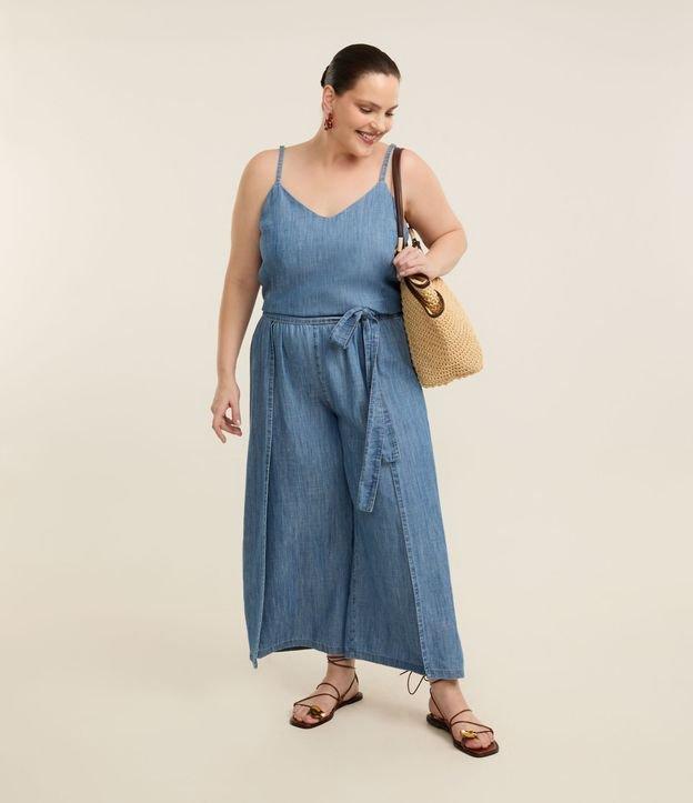 Calça Pantacourt em Jeans com Sobreposição Curve & Plus Size - 1