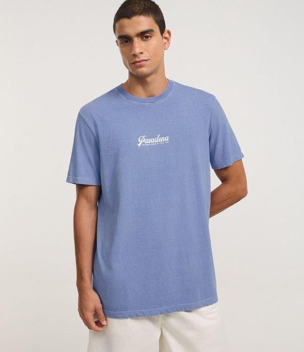 Camiseta Comfort em Algodão com Estampa Lettering Pasadena Estonada - 1