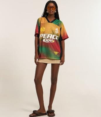 Camiseta Over com Estampa Peace Joy