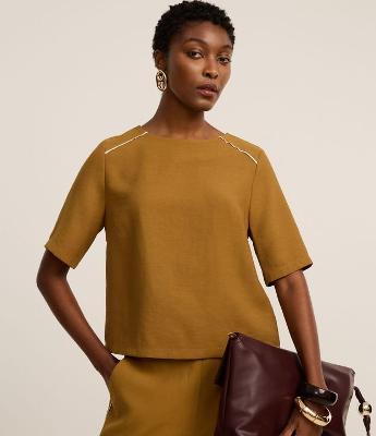 Blusa Alfaiatada em Crepe com Cava Raglan Contrastante