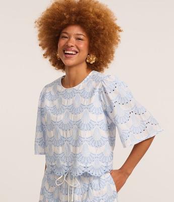 Blusa Boxy com Estampa Pontilhada Bicolor