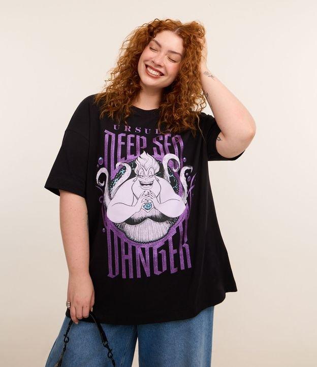 Camiseta Oversized Estampa Ursula Curve & Plus Size - 1