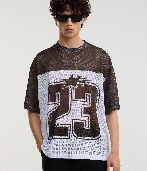 Camiseta Boxy Sportcore com Estampa Abstrata e Lettering 23 - 1