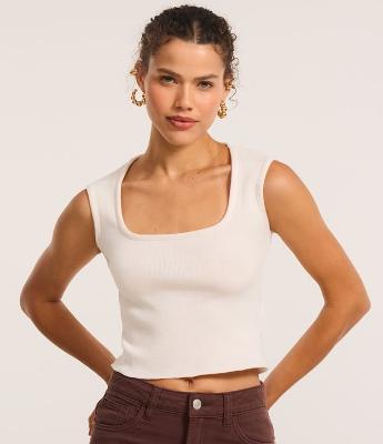 Blusa Cropped sem Manga em Tricô com Decote Quadrado