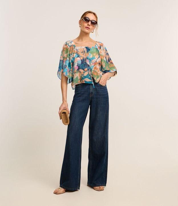 Blusa em Chiffon com Manga Ampla e Estampa Folhagem - 2
