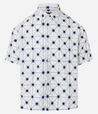 Camisa com Estampa Quadriculada e Bordado de Estrelas