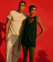 Colete Frente Única em Jeans com Tachas e Barra V - 1