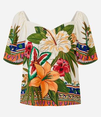 Blusa em Viscolinho com Decote Coração e Estampa Tropical