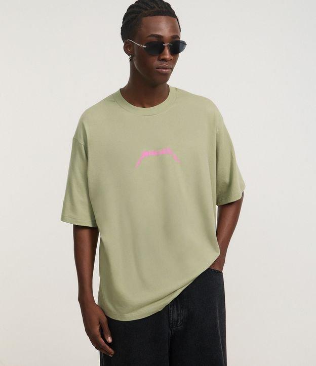 Camiseta Comfort em Algodão com Estampa de Caveira e Lettering Metallica - 1