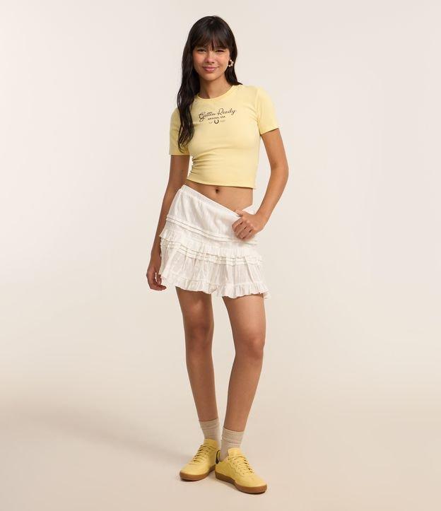 Saia Curta com Textura e Babados - 2