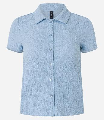 Camisa Texturizada em Cambraia com Frufru na Manga