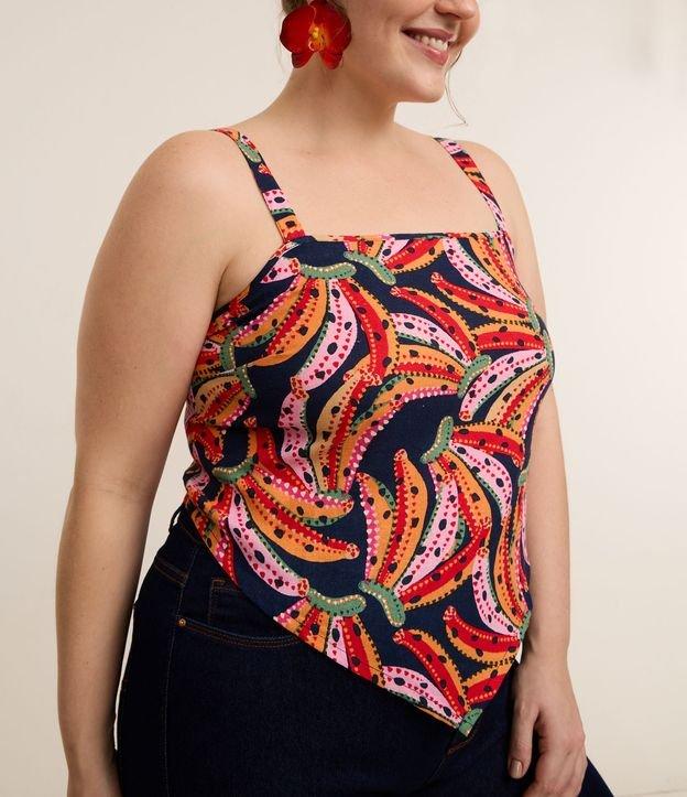 Blusa em Viscolinho com Estampa de Bananas Curve & Plus Size - 2