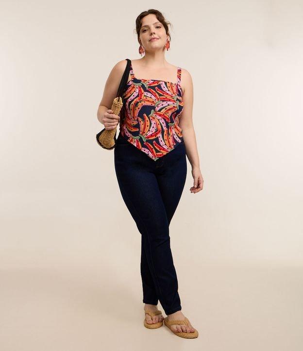 Blusa em Viscolinho com Estampa de Bananas Curve & Plus Size - 3