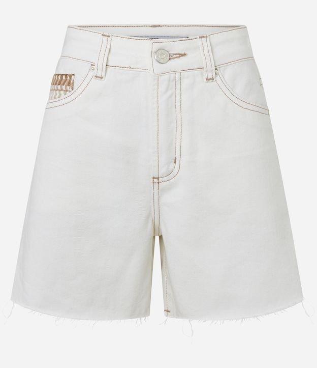 Bermuda Mom Cintura Média em Sarja com Detalhe Bordado - 1