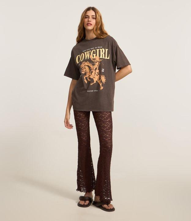 Calça Flare em Renda Floral - 2