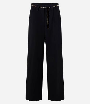 Calça Wide Leg em Crepe com Cinto Corrente