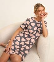 Camisola em Viscose com Estampa de Coração e Bolsinho - 1