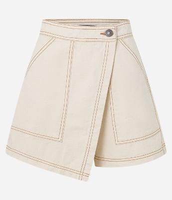 Short Saia em Sarja com Cós Deslocado e Detalhes de Costura