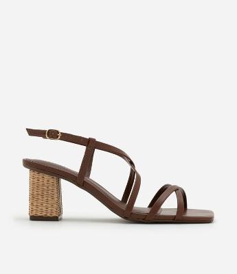 Sandália de Bico Redondo em PU com Tiras e Salto Alto