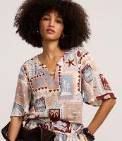 Blusa em Viscose com Miçanga no Decote e Estampa Tropical - 3