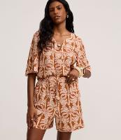 Short Cintura Alta em Viscose com Estampa Coqueiros - 2