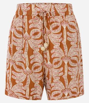 Short Cintura Alta em Viscose com Estampa Coqueiros