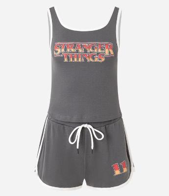 Pijama Short Doll em Algodão com Estampa Stranger Things e Short Runner
