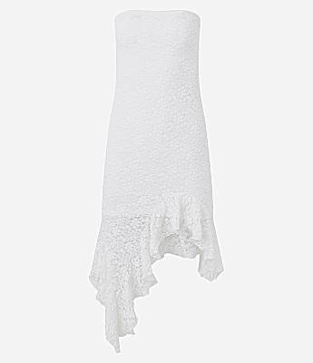 Vestido Tomara que Caia em Renda com Babado Assimétrico