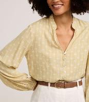 Camisa em Viscose com Gola Padre e Botões - 2