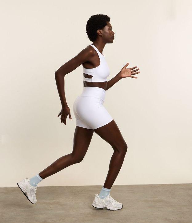 Bermuda Esportiva em Microfibra Texturizada com Bolso no Cós - 2