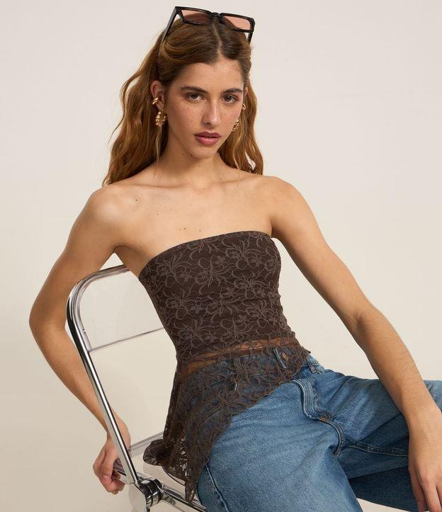 Blusa Tomara que Caia em Renda com Barra Assimétrica - 2