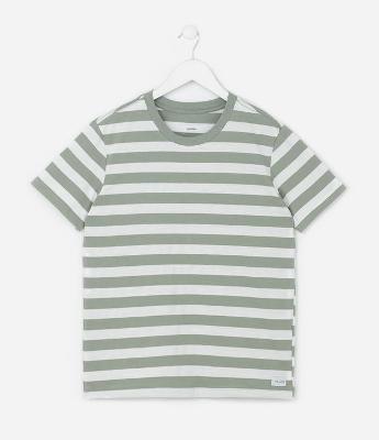 Camiseta Infantil Comfort com Estampa de Listras  - Tam 5 a 14  Anos