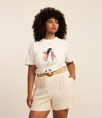 Camiseta Alongada em Algodão com Estampa Praiana e Detalhe Bordado Curve & Plus Size
