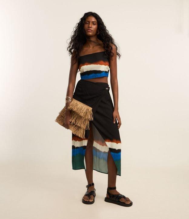 Saída de Praia Saia Transpassada em Viscose com Estampa Aquarelada - 4