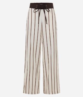 Calça Wide Leg em Tricoline Listrado com Cós Contrastante e Amarração