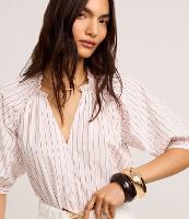 Camisa Listrada em Tricoline com Frufru na Gola Padre - 2