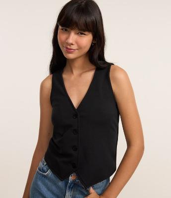 Colete com Elastano e Abotoamento Frontal