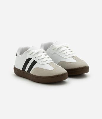 Tênis Infantil em PU com Recortes Contrastantes - Tam 28 ao 34