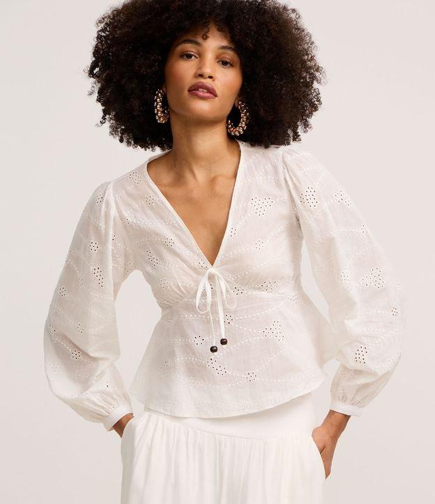 Blusa em Laise com Manga Bufante e Amarração - 2