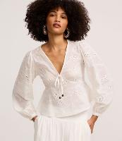 Blusa em Laise com Manga Bufante e Amarração - 2