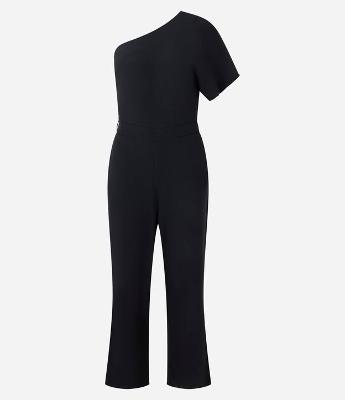 Macacão Alfaiatado com Decote Ombro Só e Passantes