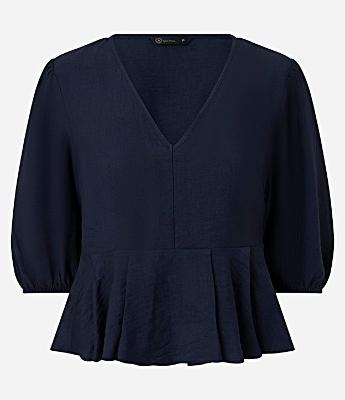 Blusa Peplum em Crepe com Manga 3/4  e Decote V