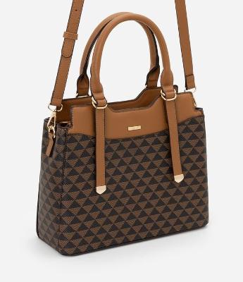 Bolsa Satchel Média com Estampa Triângular e Detalhes em Metal