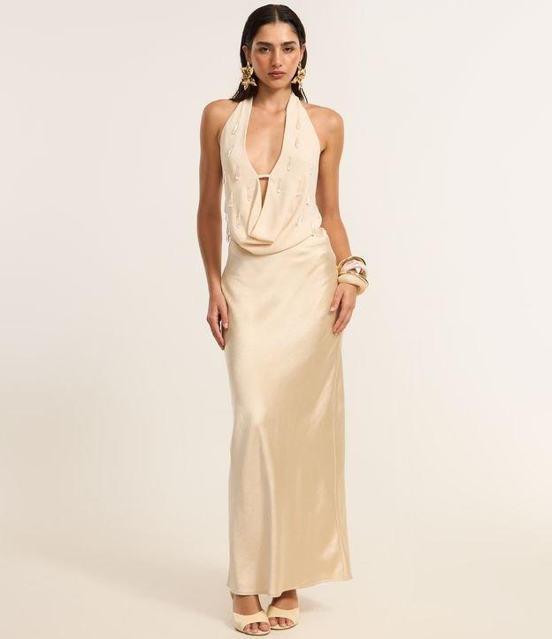 Blusa Frente Única Regular em Crepe com Decote Degagê e Aplicações de Pedras - 2