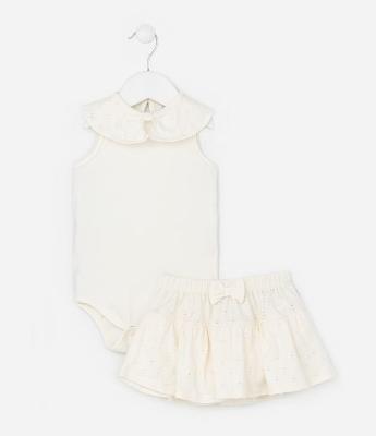 Conjunto Infantil com Body e Saia Texturizados  - Tam 0 a 18 meses