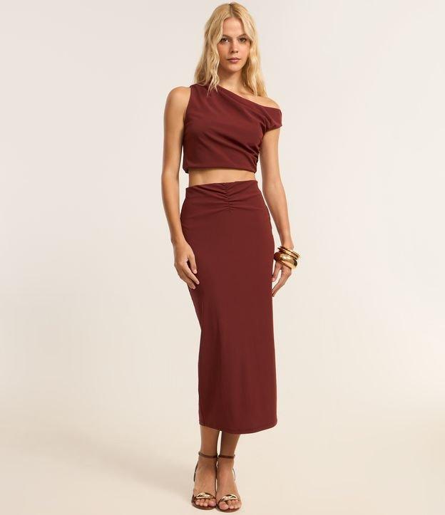 Blusa Cropped em Crepe com Decote Assimétrico e Franzido Lateral - 2